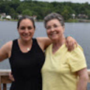 Meet your Posher, Hallie